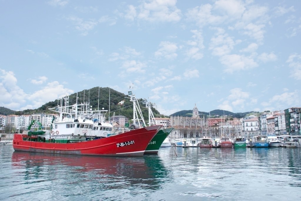 Barcos pesqueros en Lekeitio