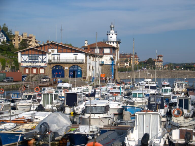 Puerto de Algorta